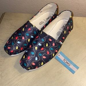 TOMS Wmn Belmont Forged Iron Tree Lights Print